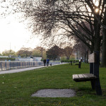 Lakeside Seating | 1/200 sec at f8.0 - ISO 400 - VC Off